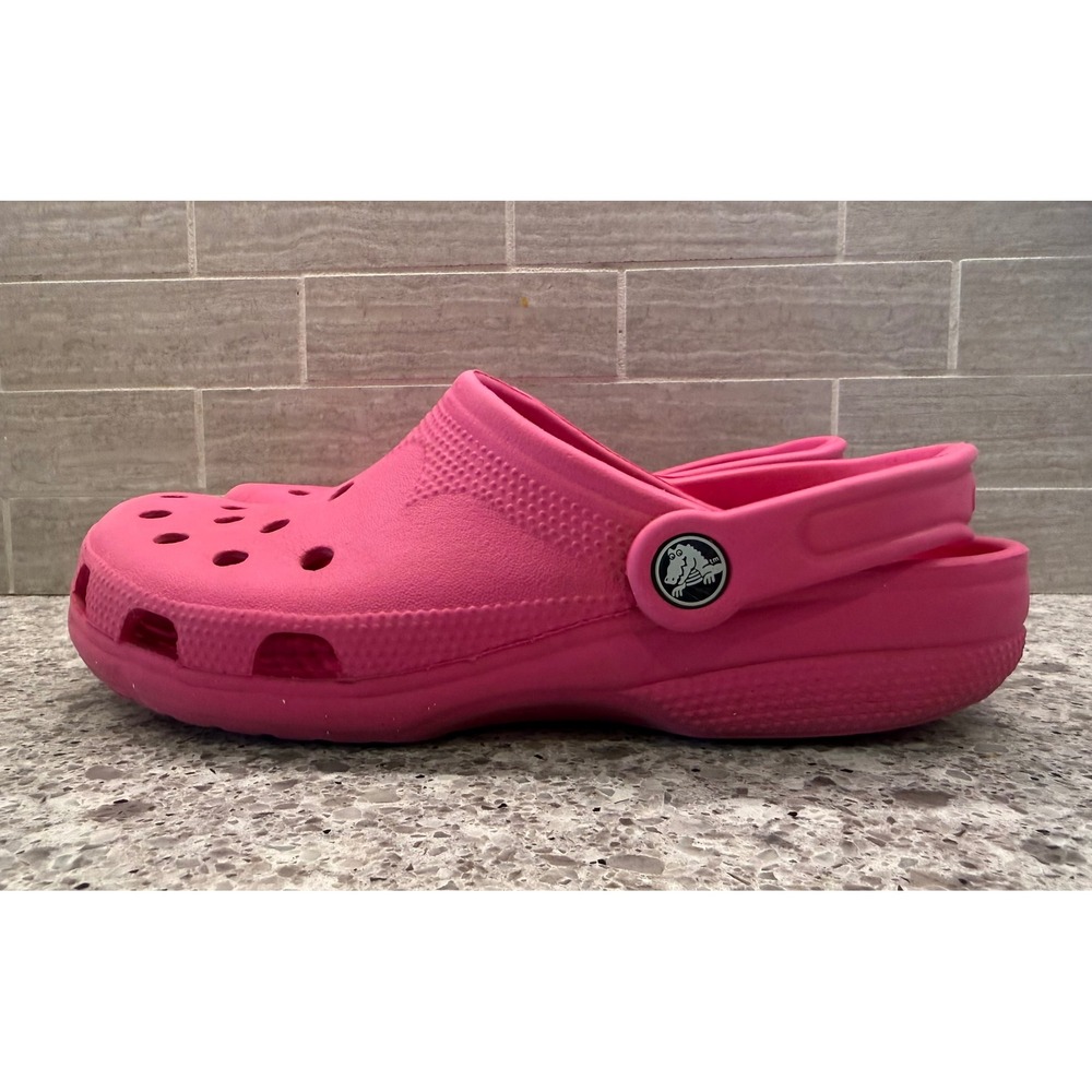 Crocs Adult Unisex Classic Clogs Electric Pink Slip On Casual Shoes M 4-5/W 6-7